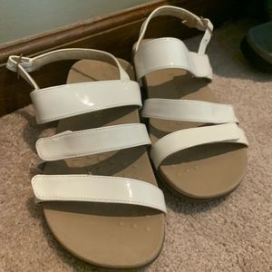 Vionic Sandler’s size 8